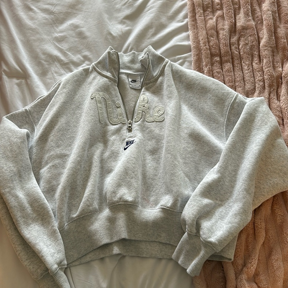 Nike cropped 1/4 zip
